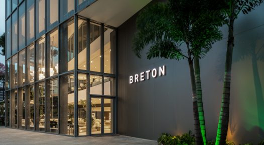 Breton Sale prorrogado: até 31/8 móveis com design nacional estão com 50% de desconto