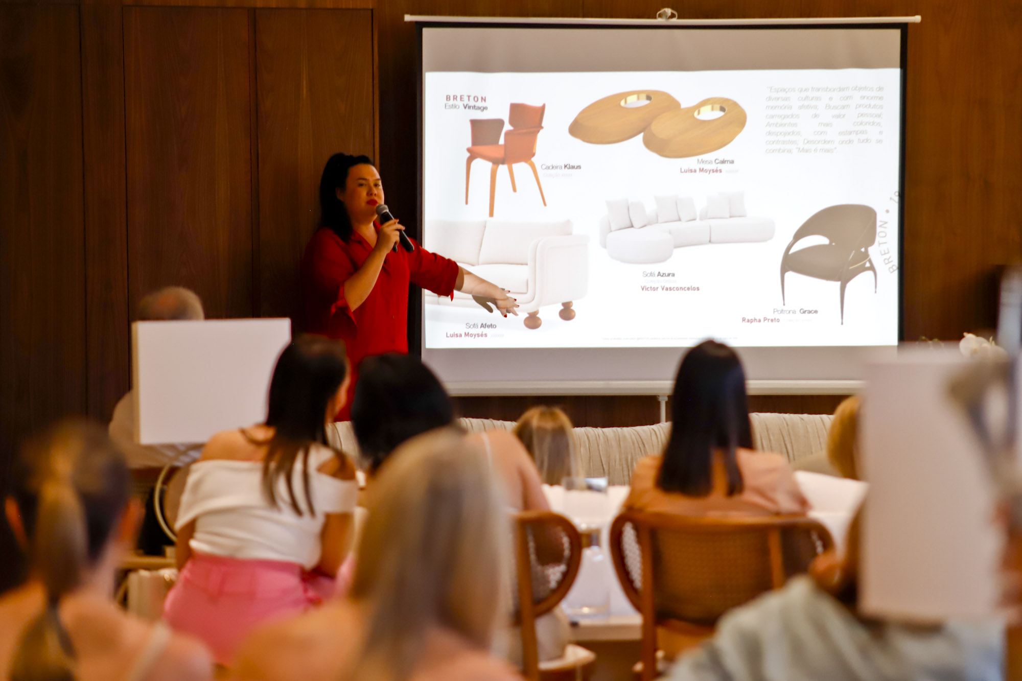 Breton Curitiba recebeu convidados para um talk sobre estilos e lifestyle no decor com a designer Karol Suguikawa